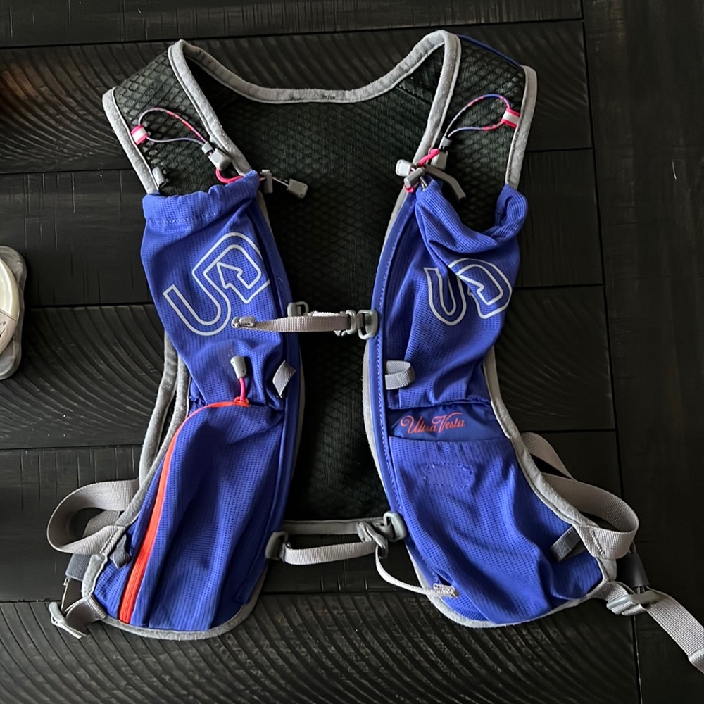 Ultimate Direction Ladies Running pack